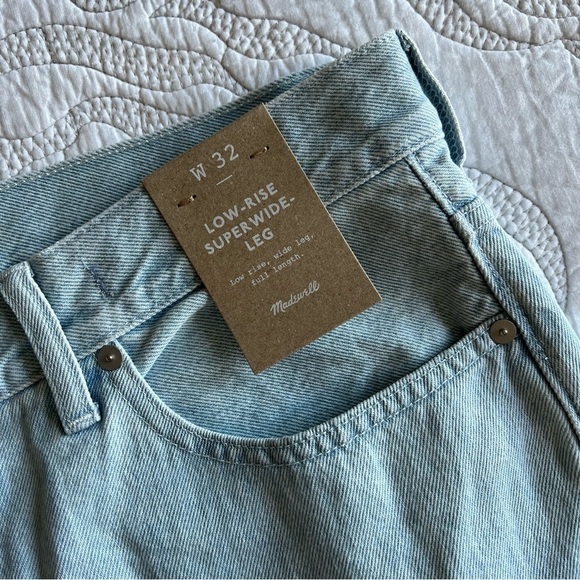NWT - Madewell - Low-Rise Superwide-Leg Jeans - Nye Wash - Picture 6 of 13